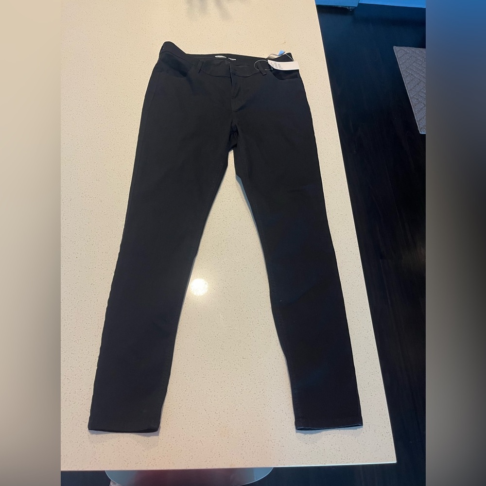 NWT! Old Navy Black Super Skinny Jeans